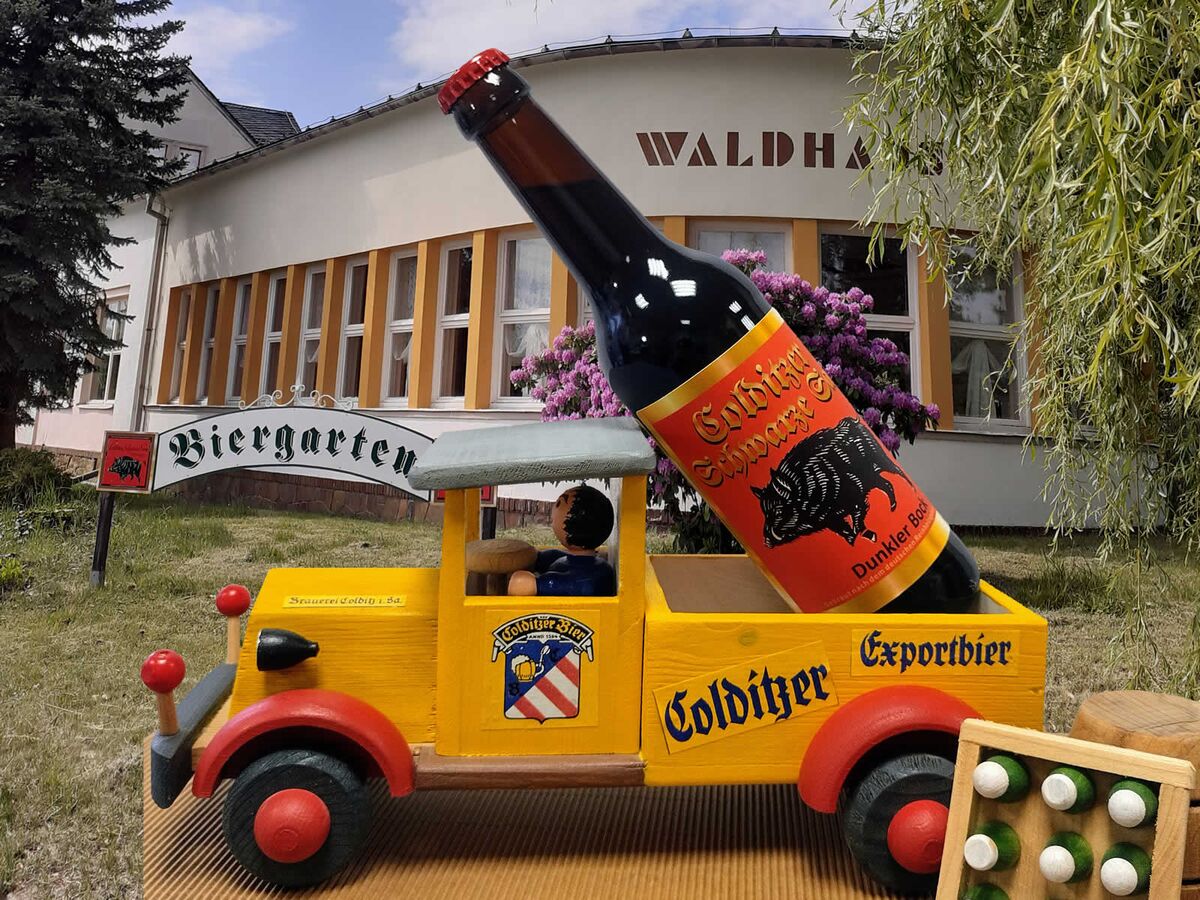 Lieferwagen mit Colditzer Schwarze Sau - Bockbier